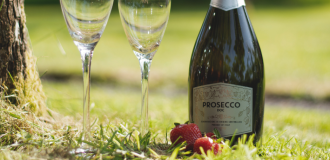 Summer wedding Prosecco 