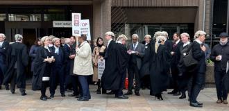 Criminal Barrister protests at Liverpool Crown Court