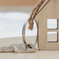 house on key chain