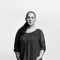 Lynda Parris
