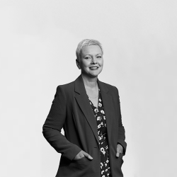 Julia Hurlbut